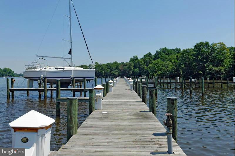 CREEKSIDE AT OSPREY LANDING - Residential