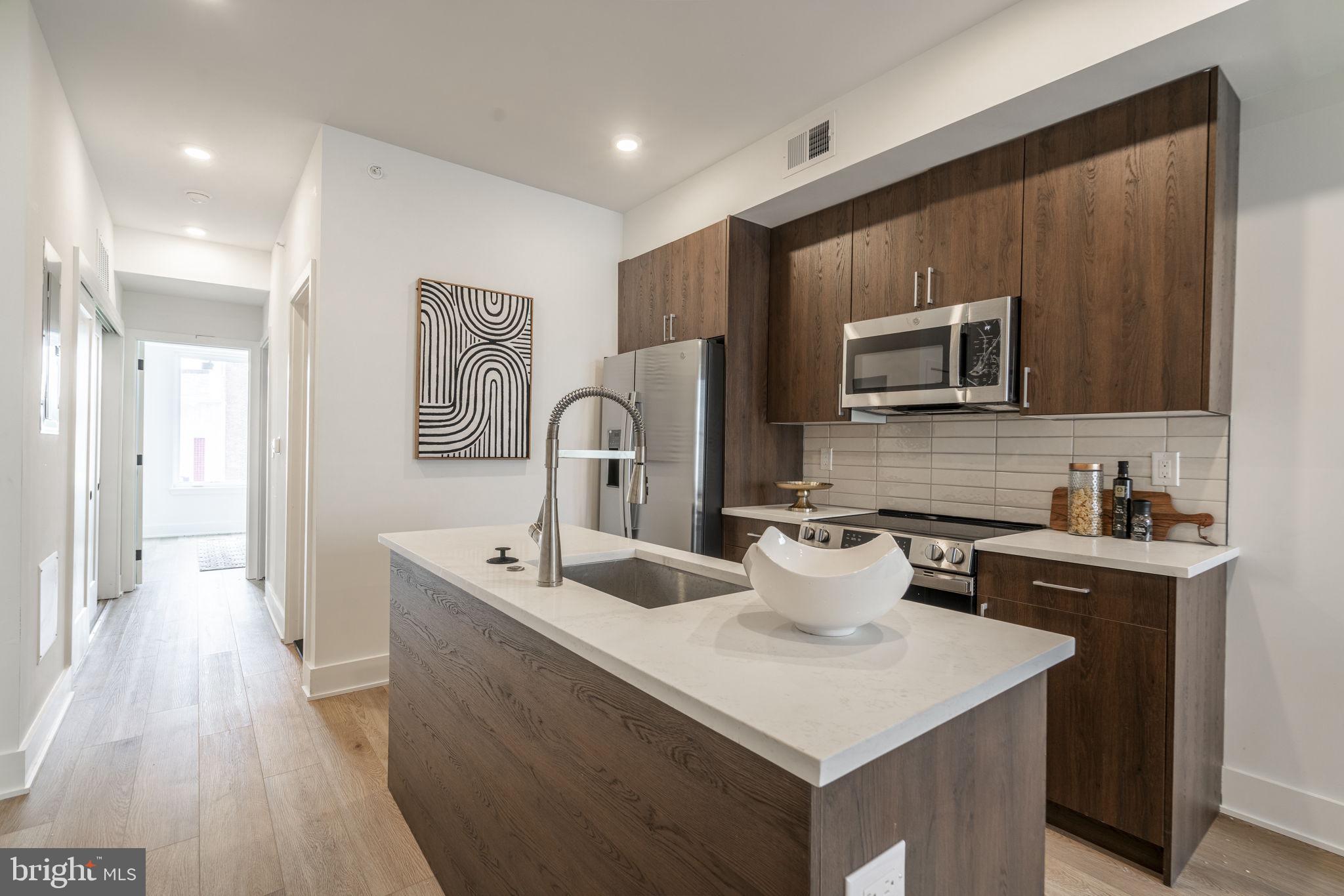 NORRIS SQUARE - Residential