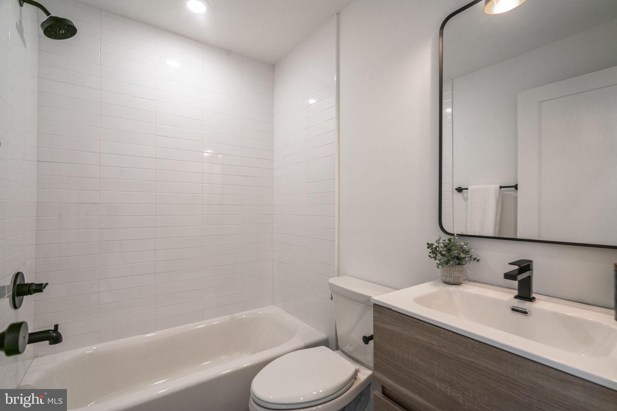NORRIS SQUARE - Residential