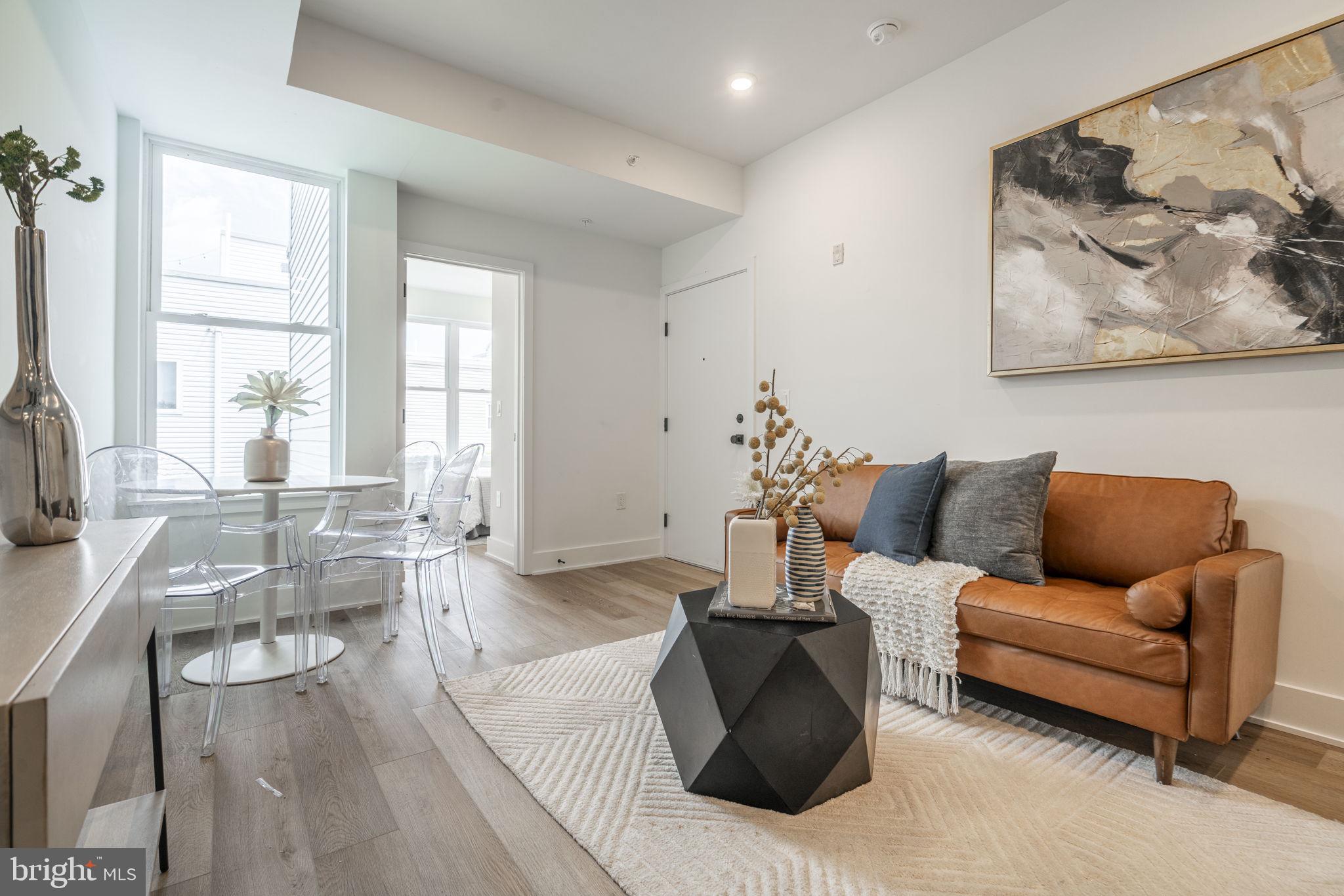 NORRIS SQUARE - Residential