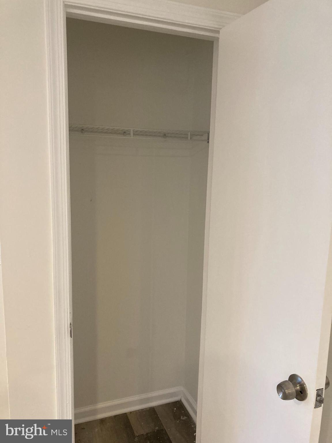 CRESTWOOD CONDO - Residential Lease