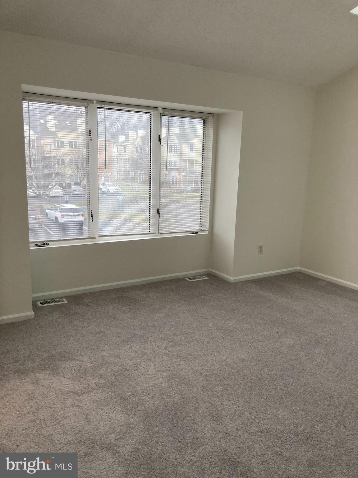 CRESTWOOD CONDO - Residential Lease