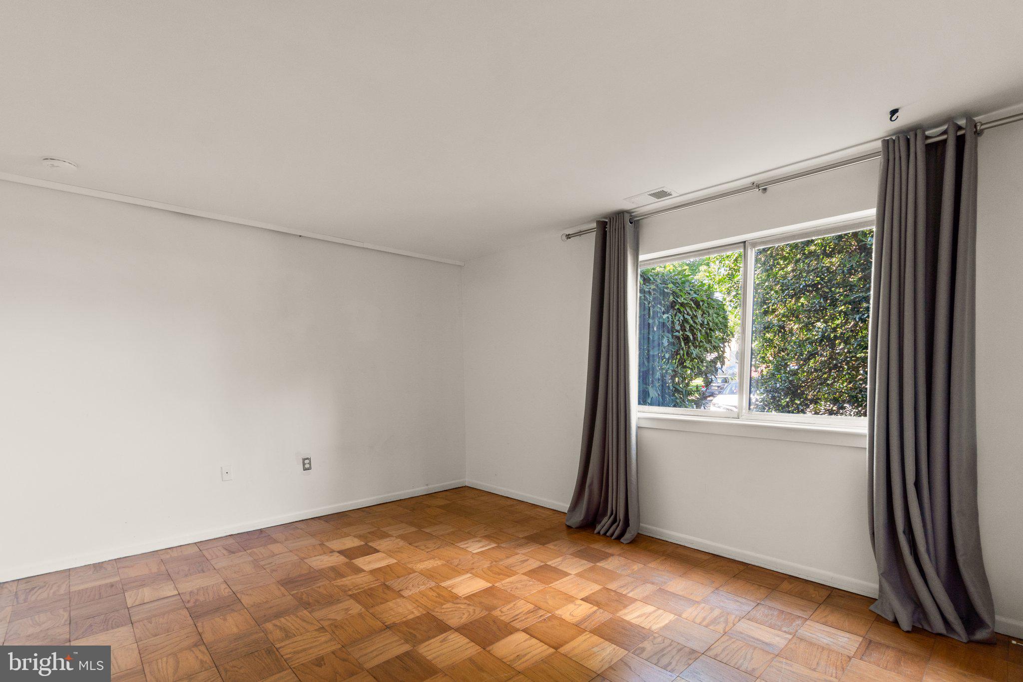 BRYANT GARDENS - Residential