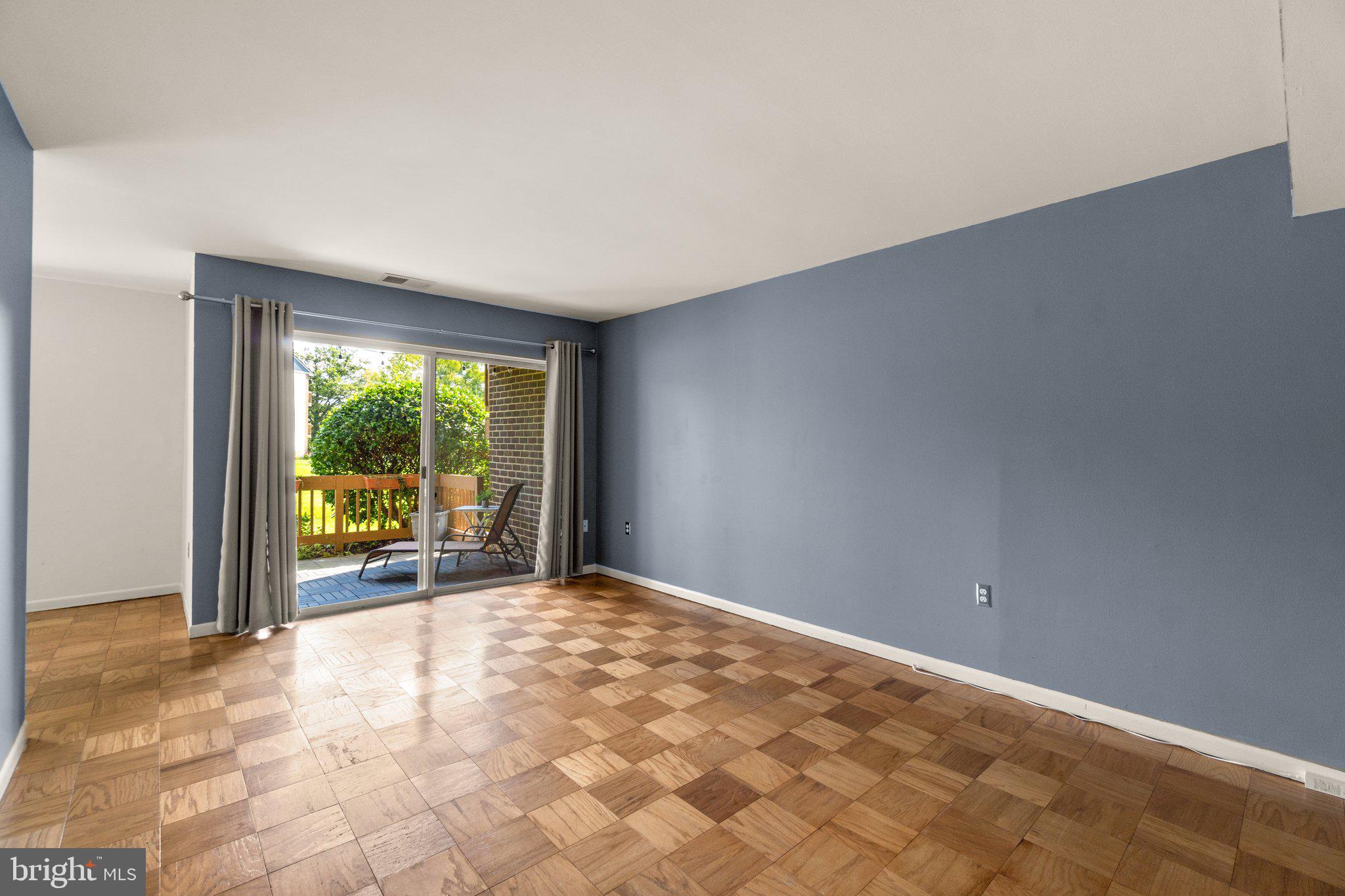 BRYANT GARDENS - Residential