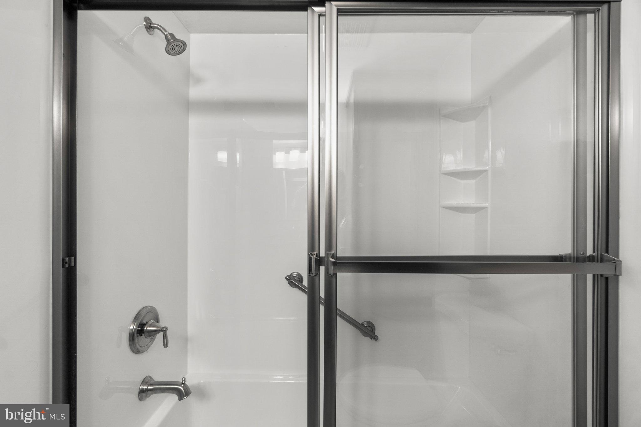 BRYANT GARDENS - Residential