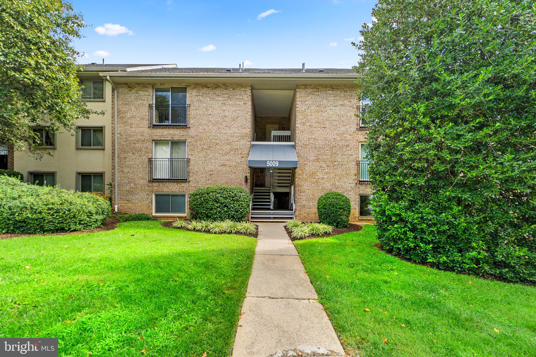 BRYANT GARDENS - Residential