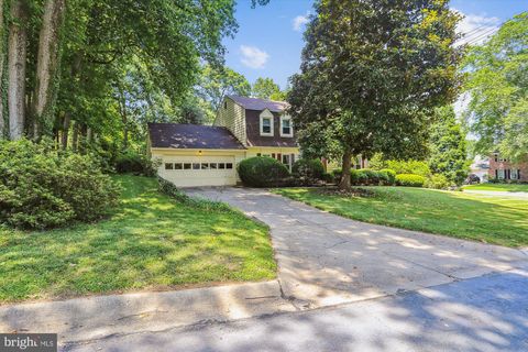 Photo of 6507 Landon Lane, BETHESDA, MD 20817 (MLS # MDMC2187670)