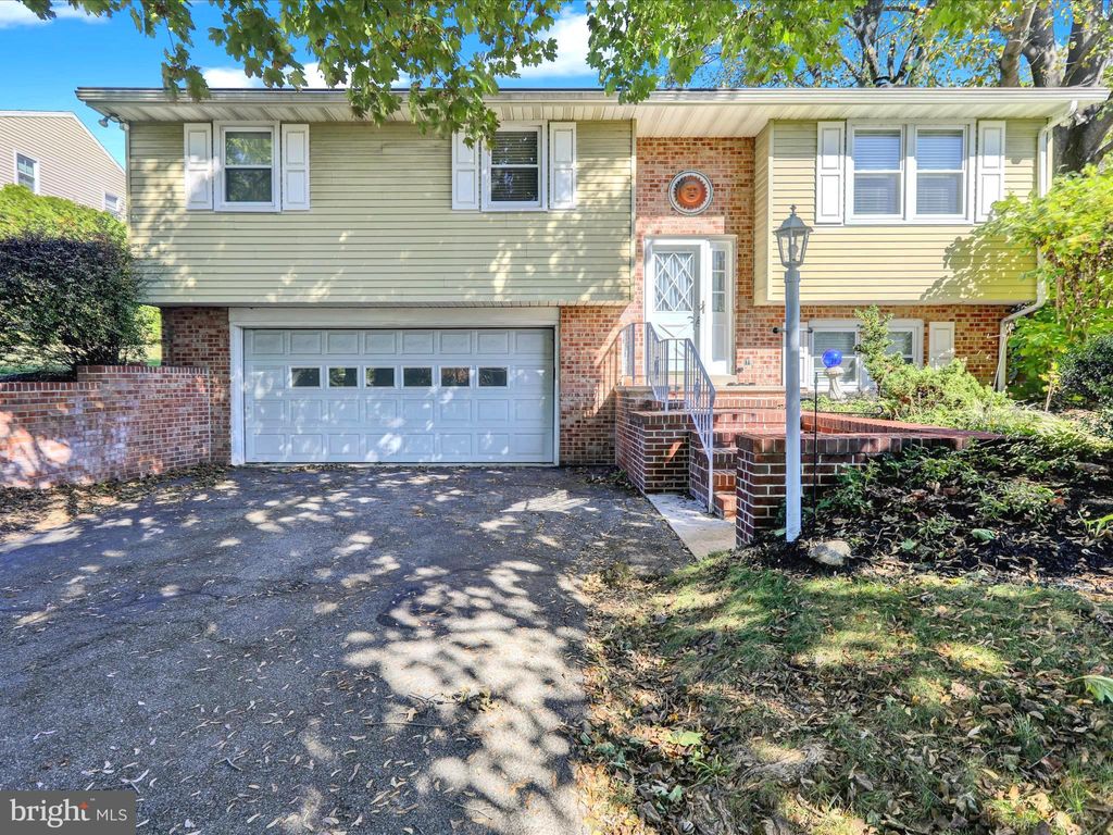 Photo of 4001 Circle Avenue, READING, PA 19606 (MLS # PABK2064336)