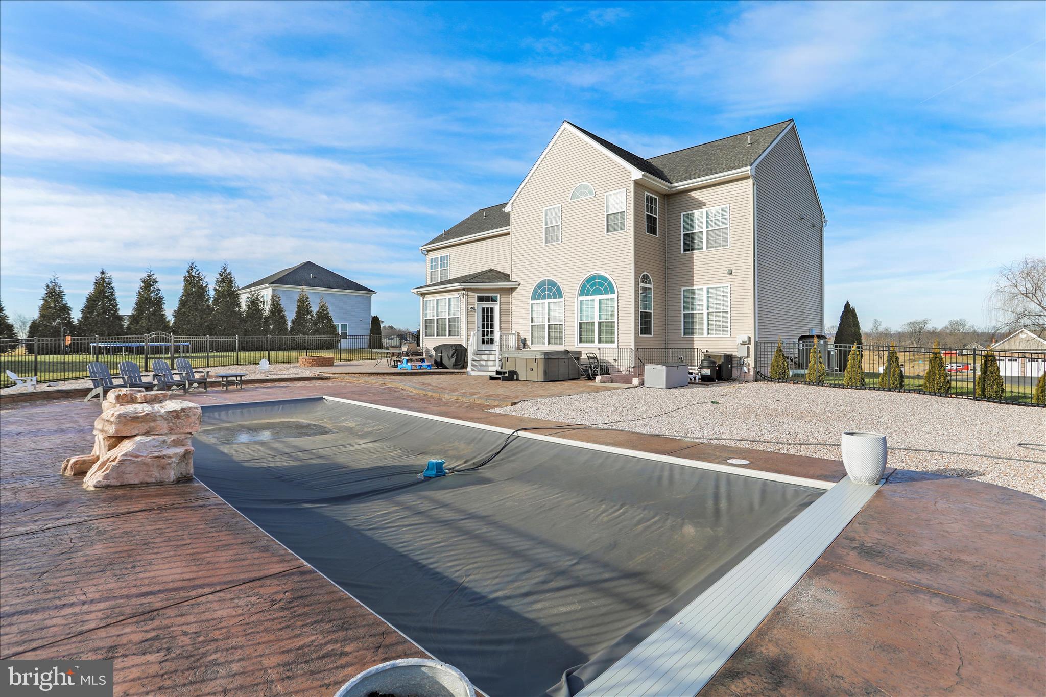 WILLOW RIDGE - Residential