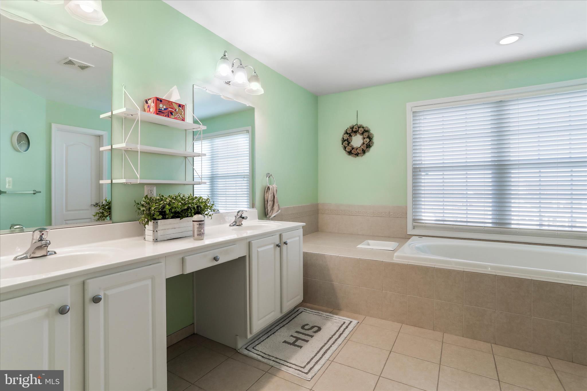 WILLOW RIDGE - Residential