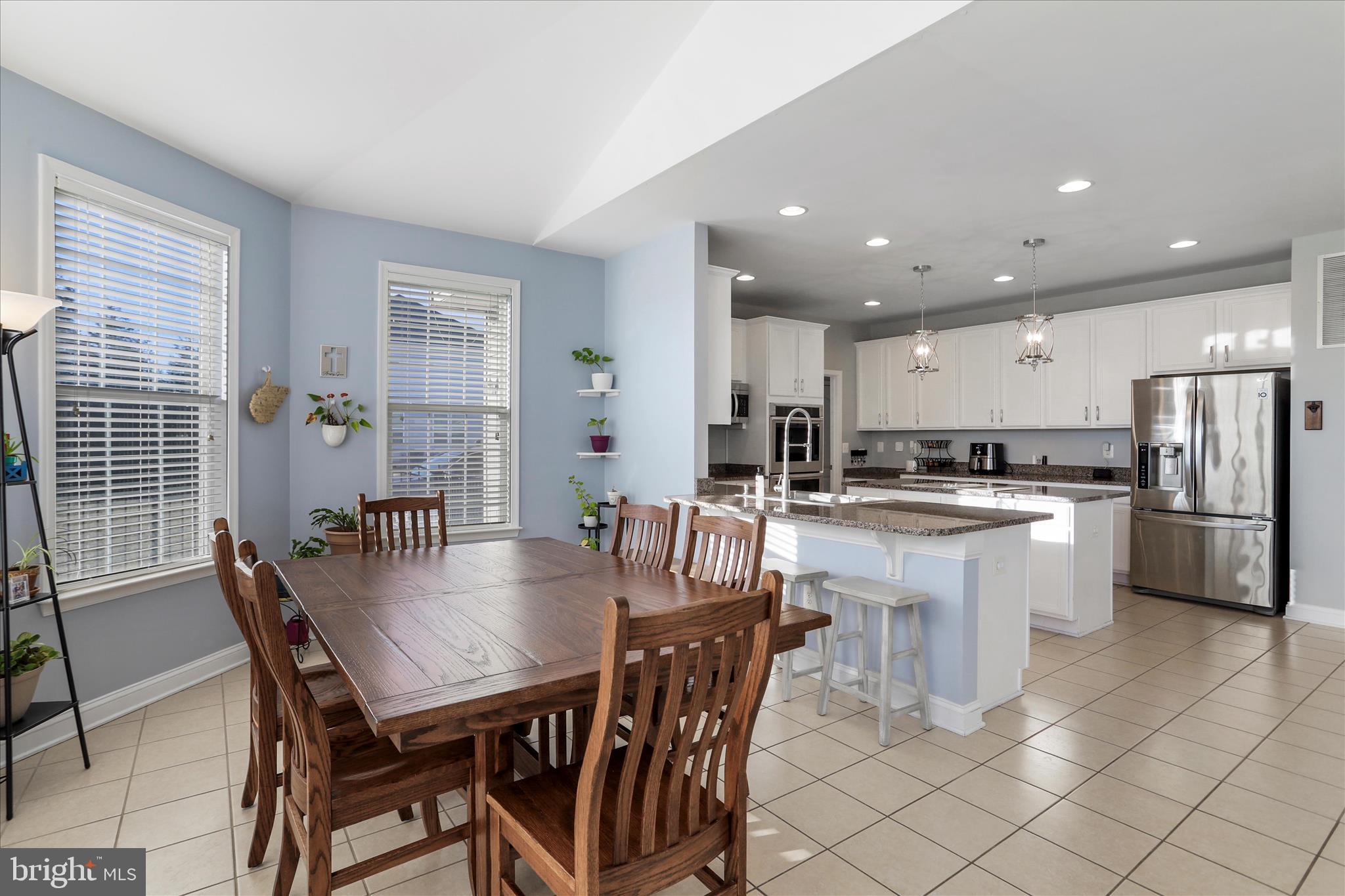 WILLOW RIDGE - Residential