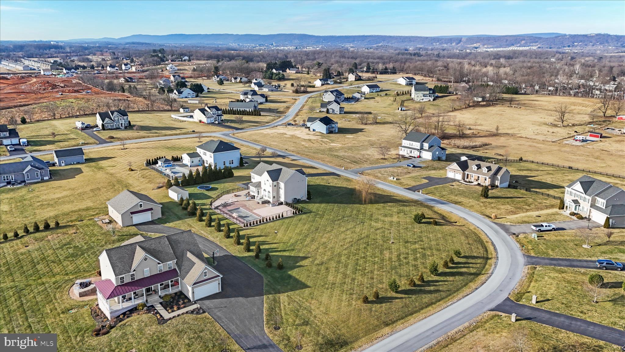 WILLOW RIDGE - Residential