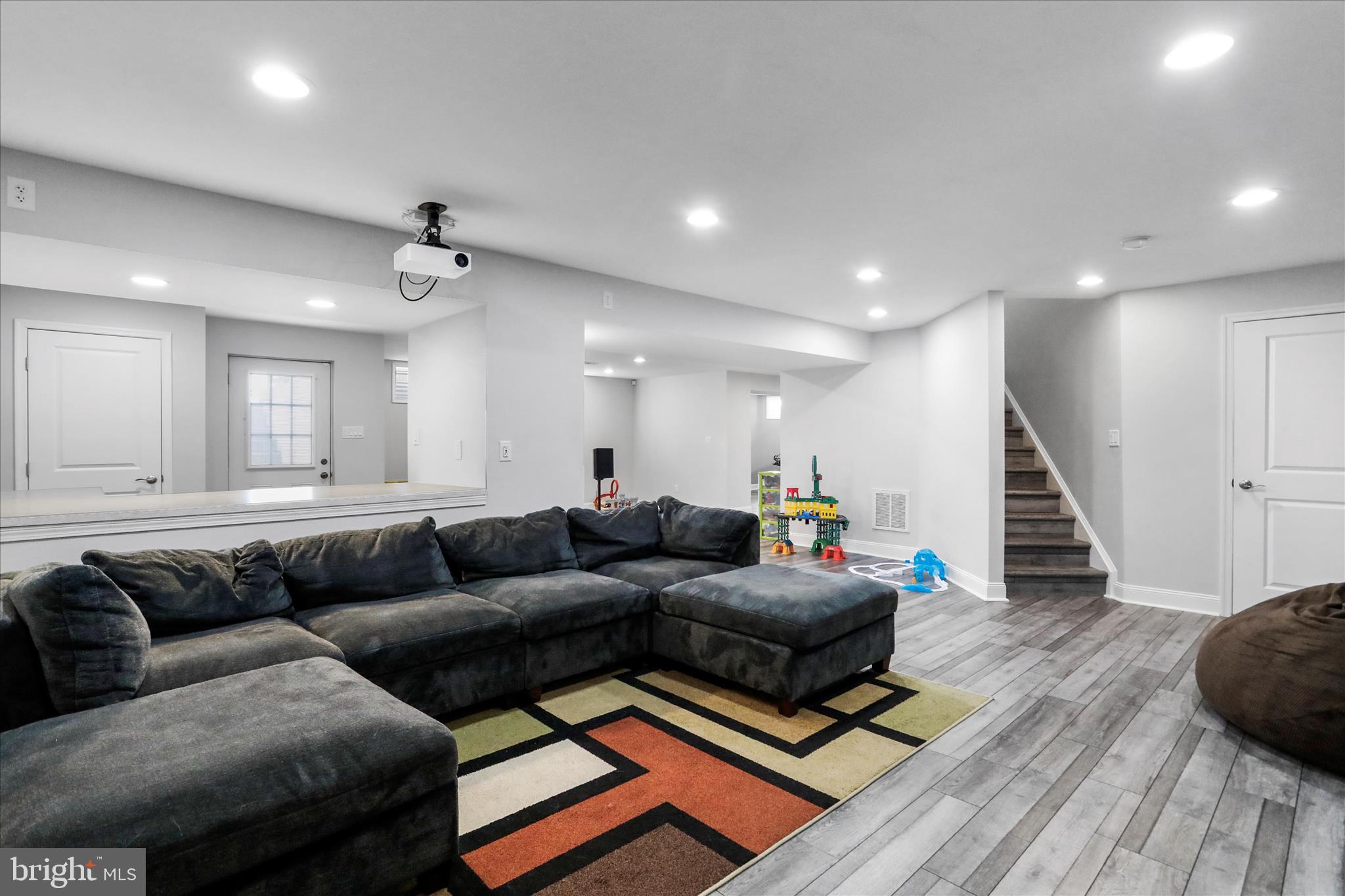 WILLOW RIDGE - Residential