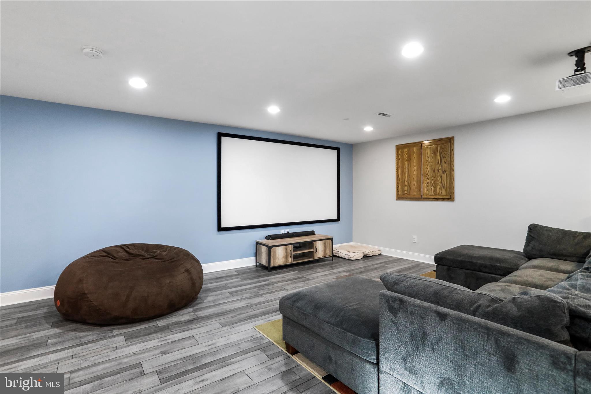 WILLOW RIDGE - Residential