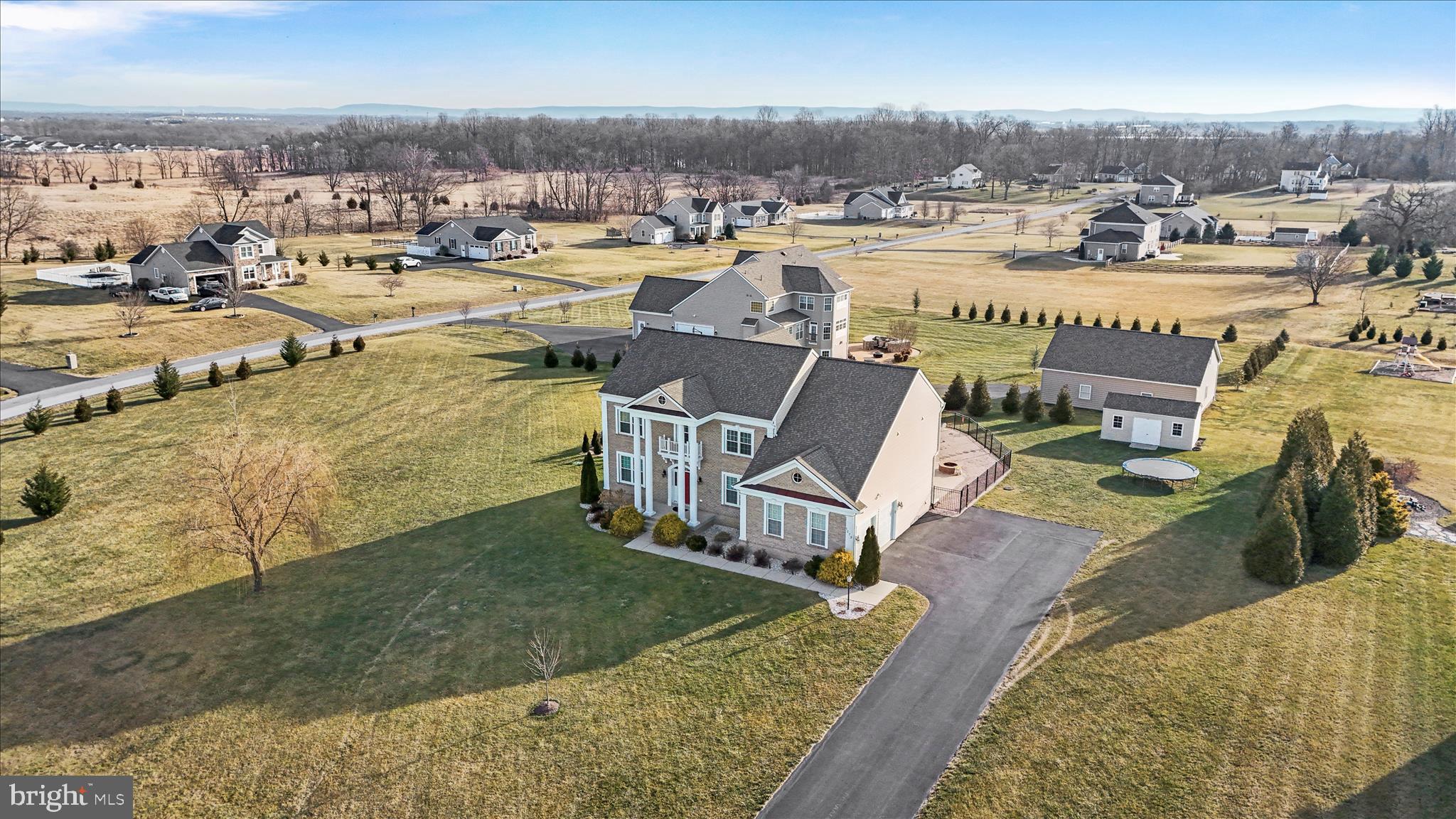 WILLOW RIDGE - Residential