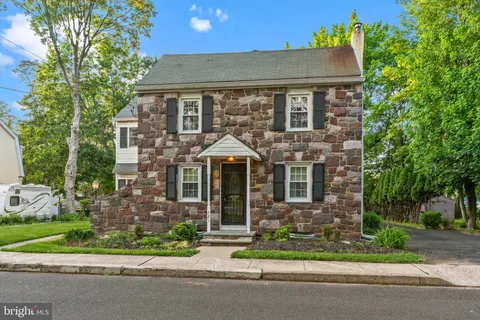 225 Flowers Avenue, Langhorne, PA 19047 - MLS#: PABU2095118