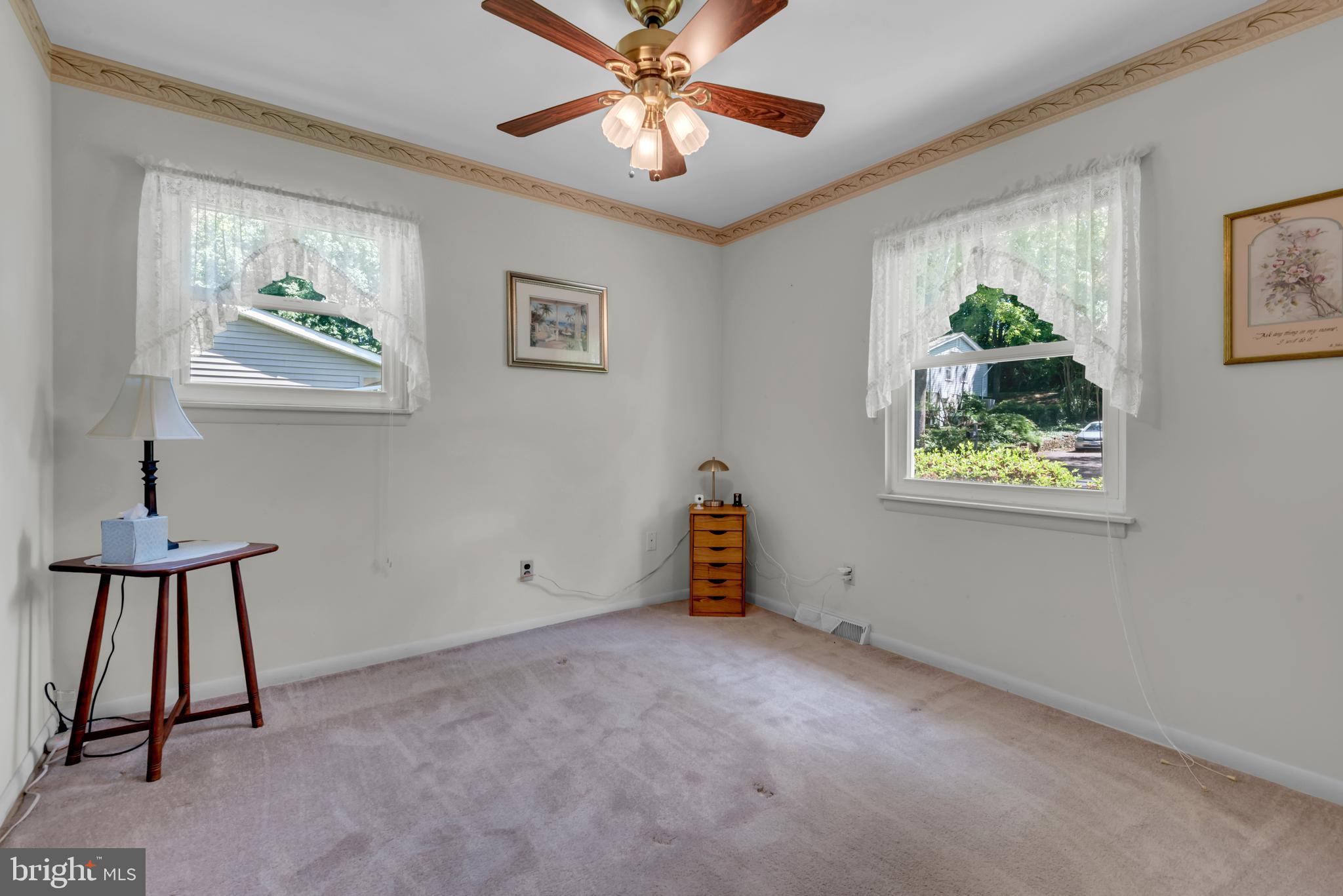 LANDHAVEN - Residential
