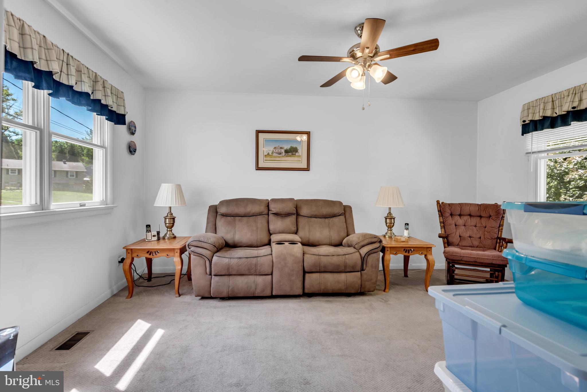 LANDHAVEN - Residential