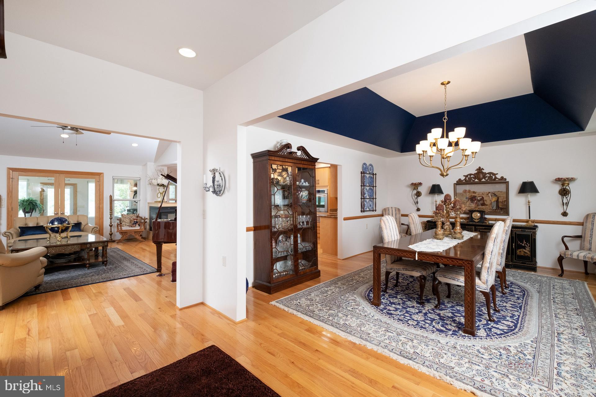 FAIRWAY MANOR - Residential