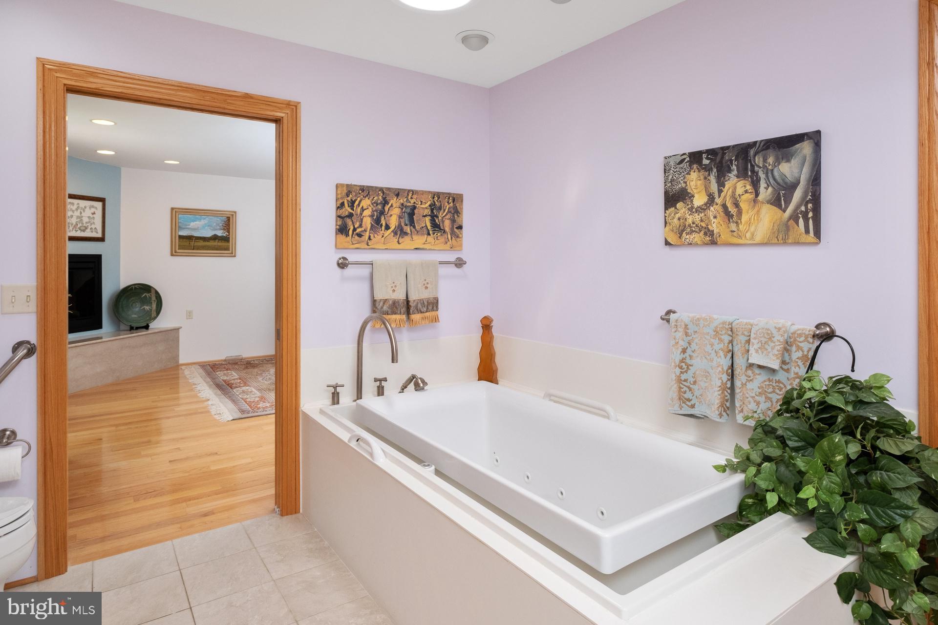 FAIRWAY MANOR - Residential