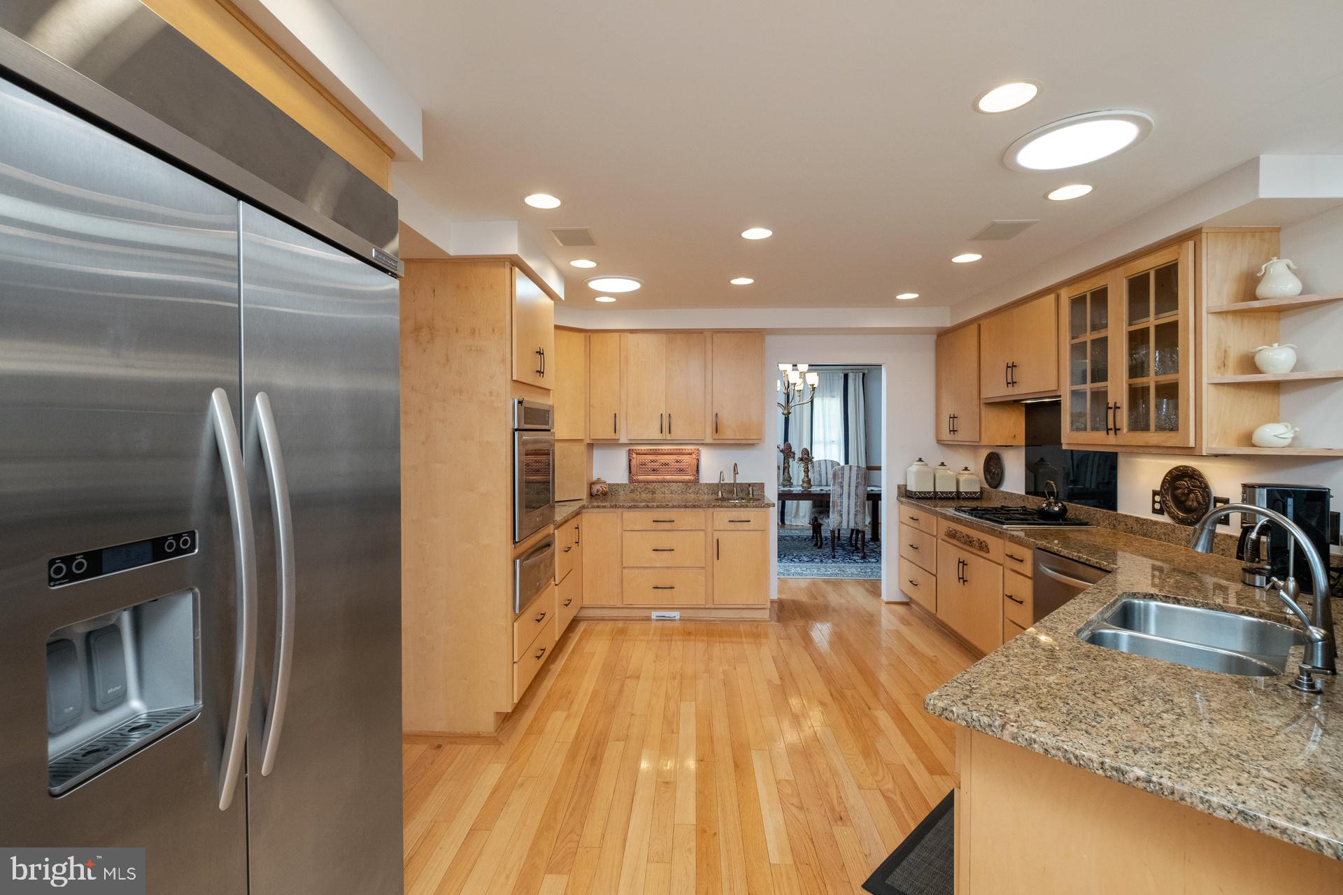 FAIRWAY MANOR - Residential