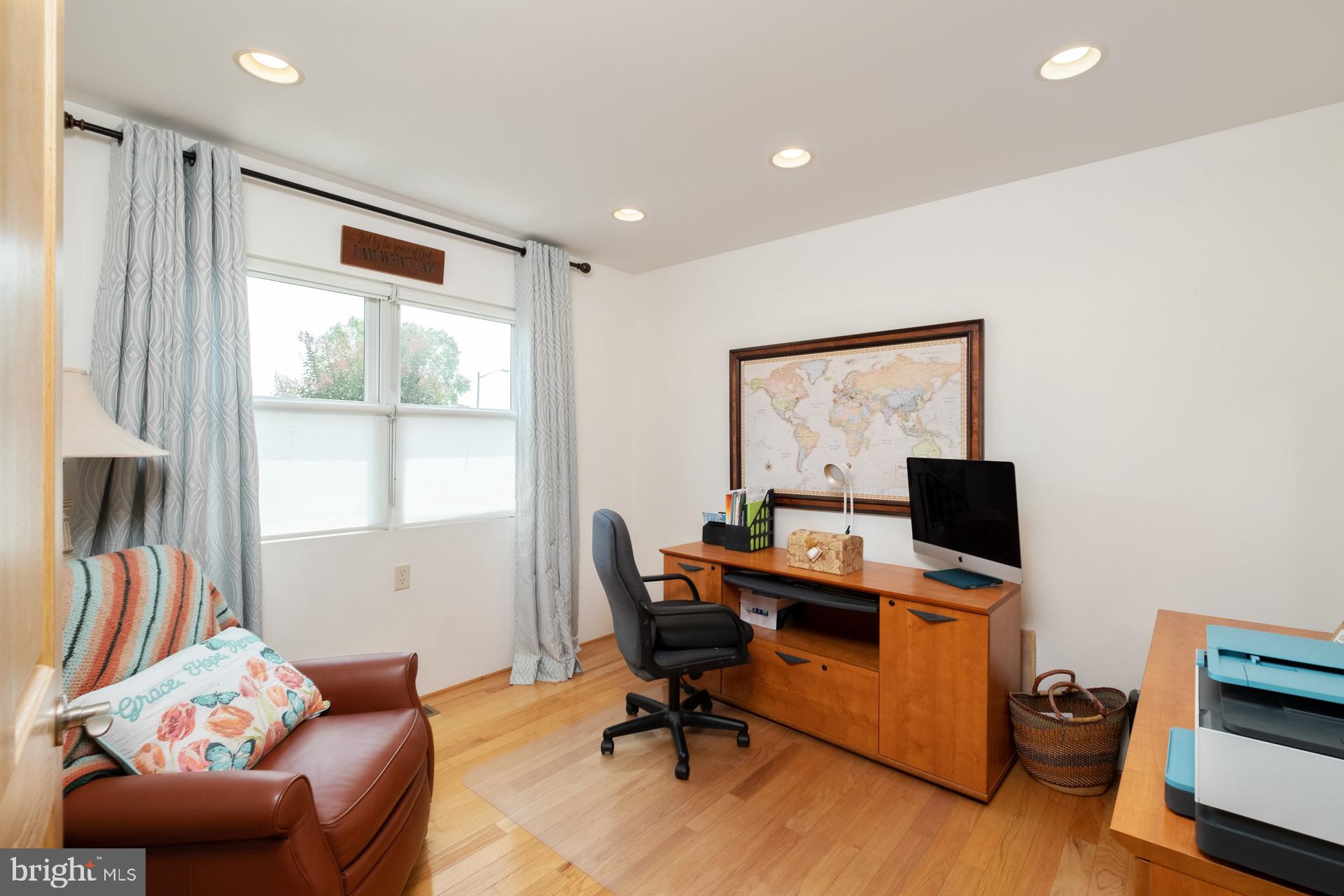 FAIRWAY MANOR - Residential