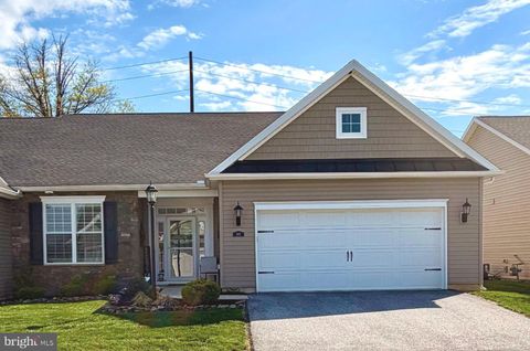 415 HAWTHORN LANE 3 HANOVER PA 17331
