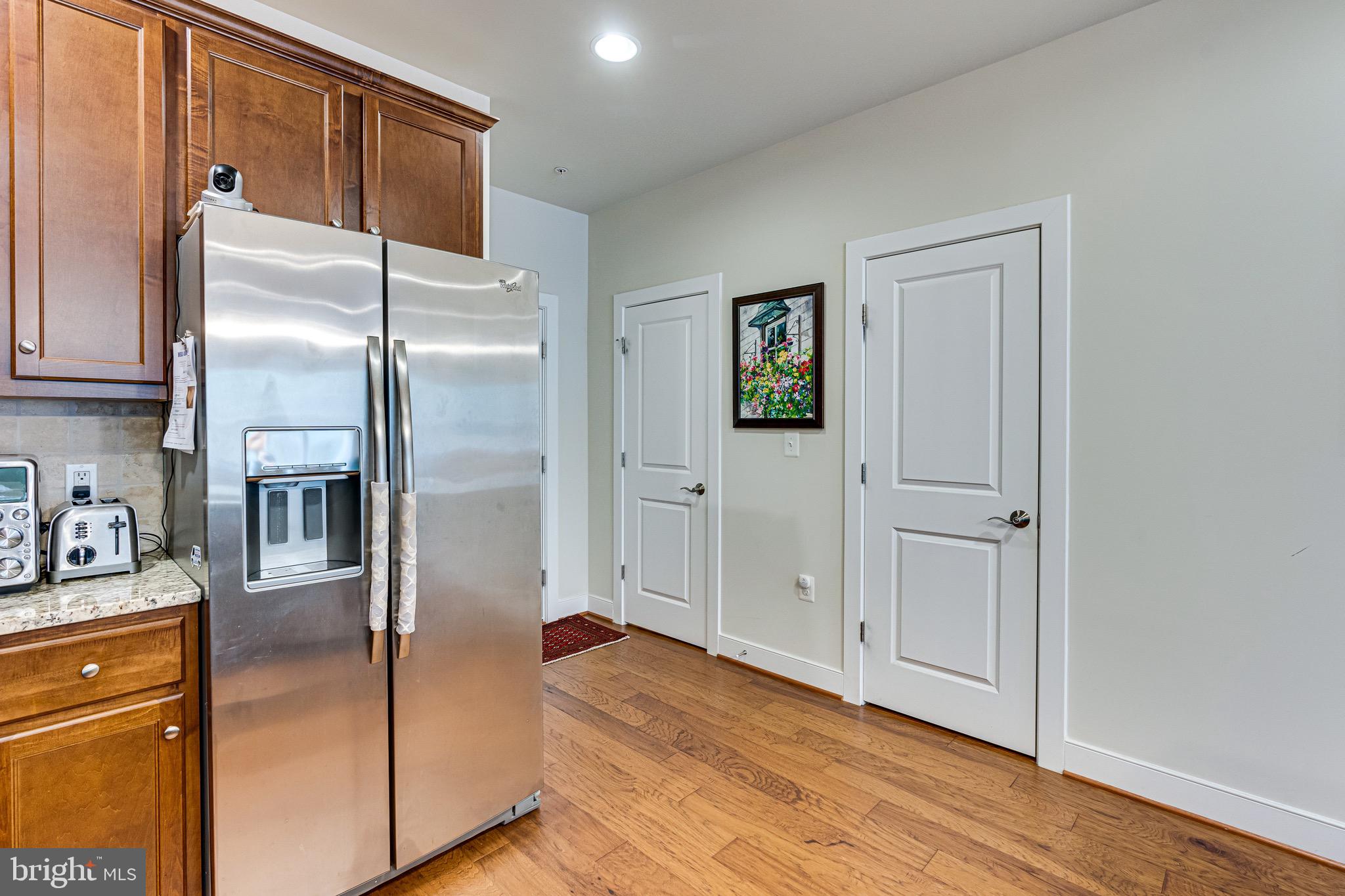 POTOMAC YARD CONDOMINIUM - Residential Lease