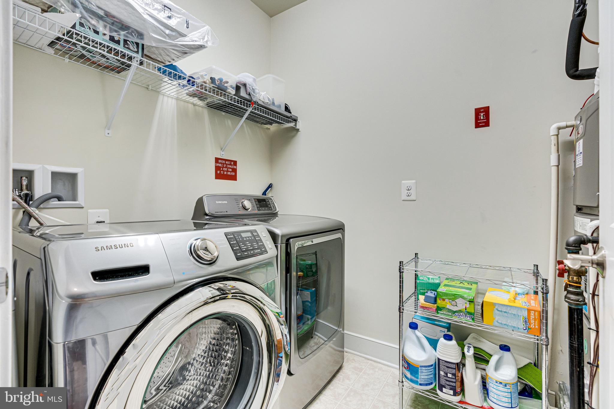 POTOMAC YARD CONDOMINIUM - Residential Lease