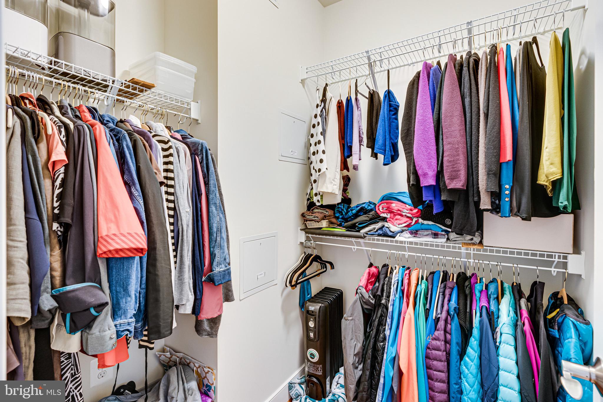 POTOMAC YARD CONDOMINIUM - Residential Lease