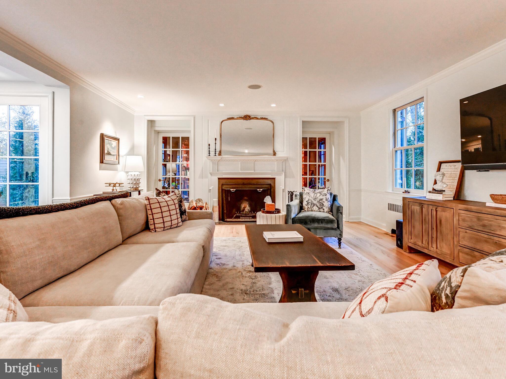 FALLS ROAD CORRIDOR - Residential