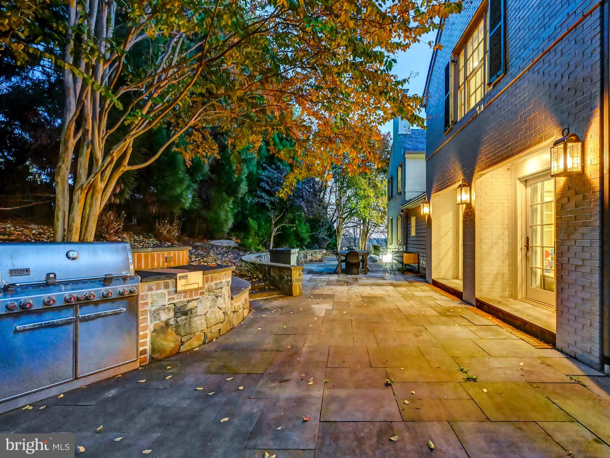 FALLS ROAD CORRIDOR - Residential