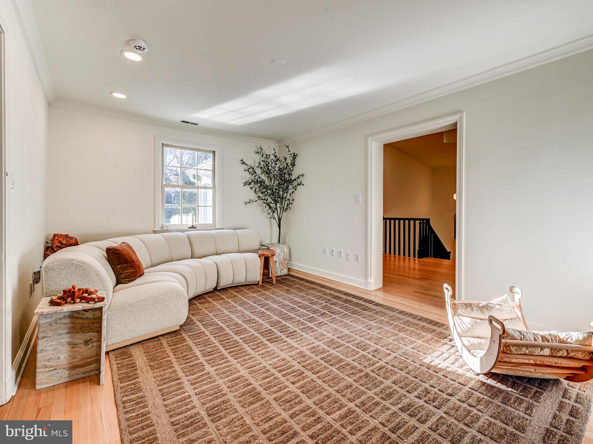 FALLS ROAD CORRIDOR - Residential