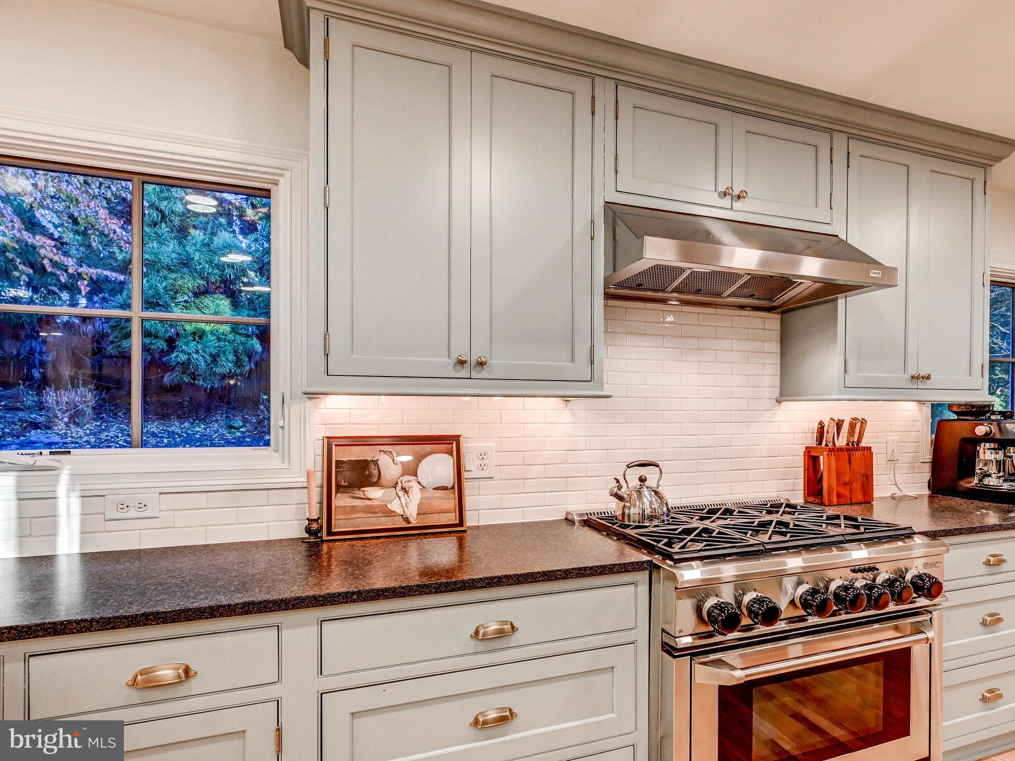 FALLS ROAD CORRIDOR - Residential