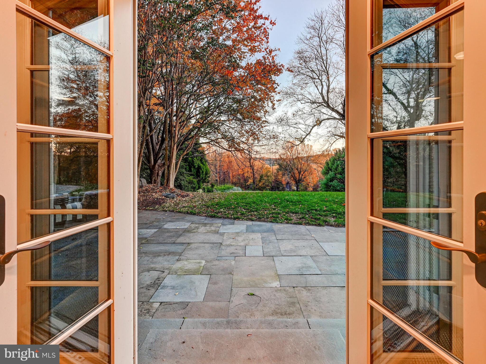 FALLS ROAD CORRIDOR - Residential