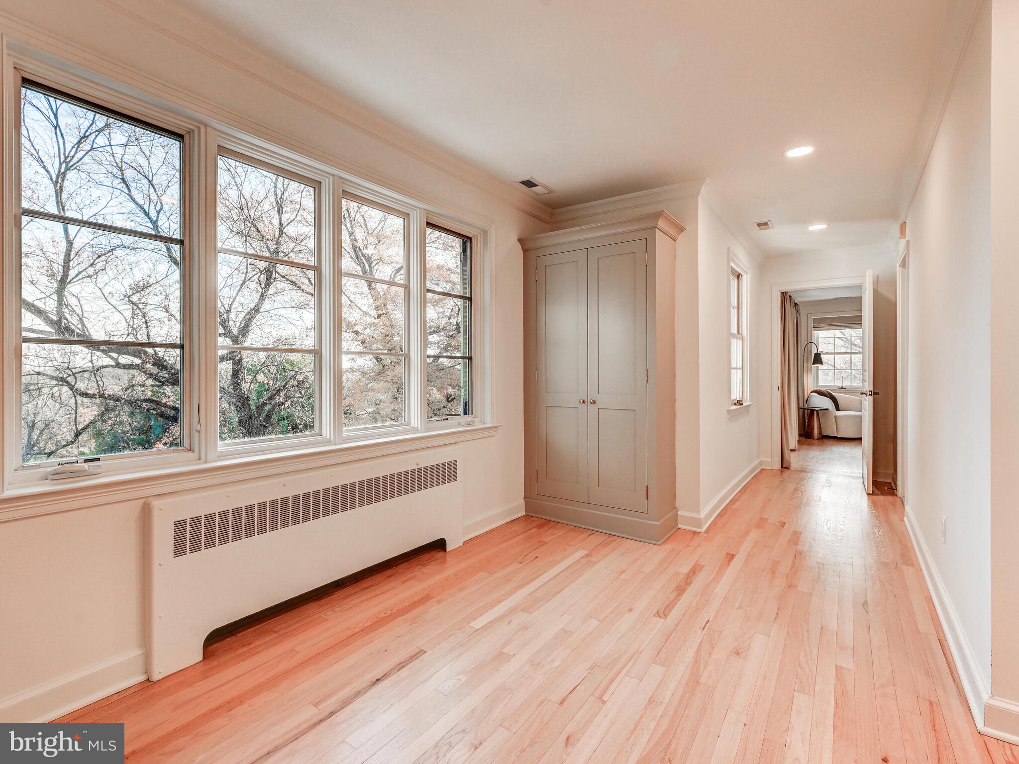 FALLS ROAD CORRIDOR - Residential