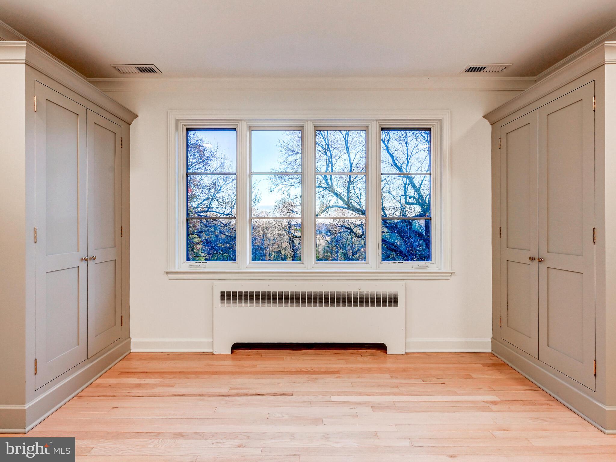 FALLS ROAD CORRIDOR - Residential