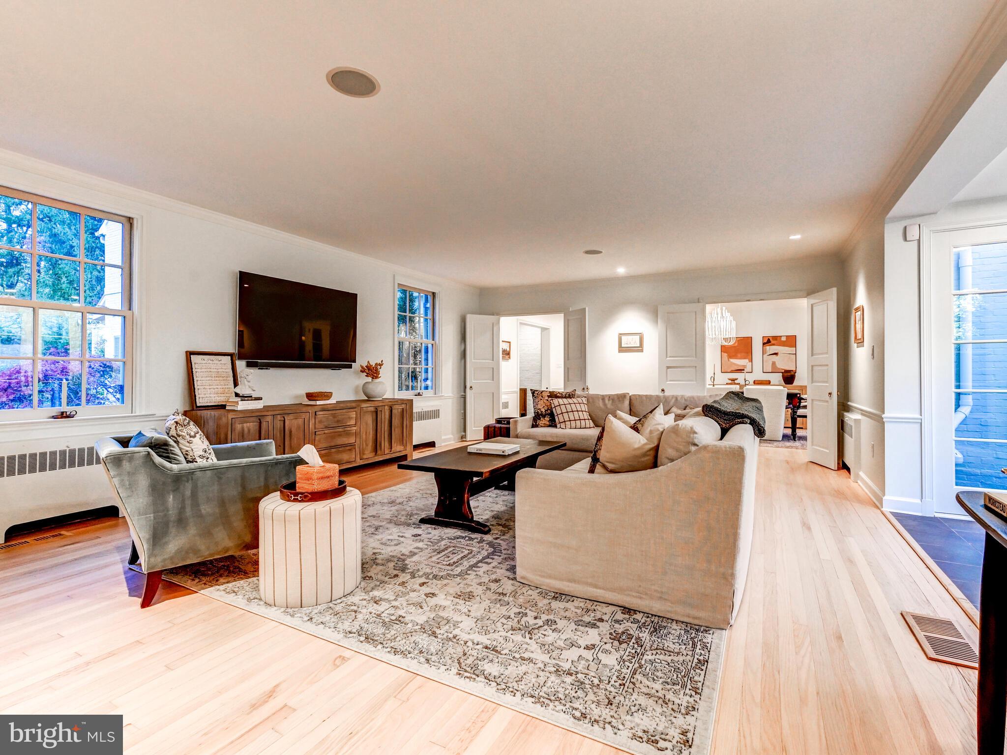 FALLS ROAD CORRIDOR - Residential