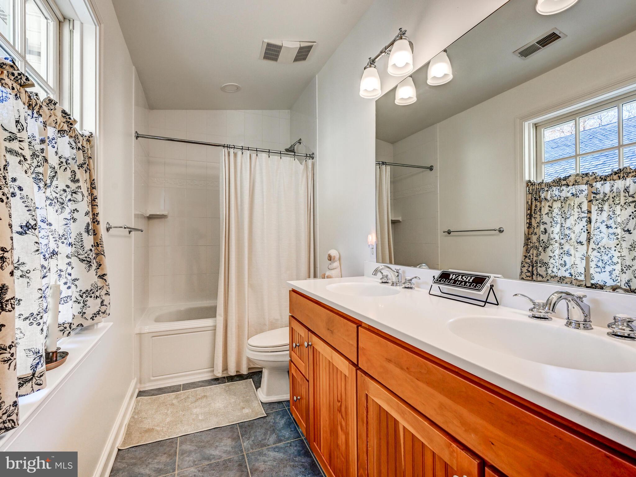 FALLS ROAD CORRIDOR - Residential