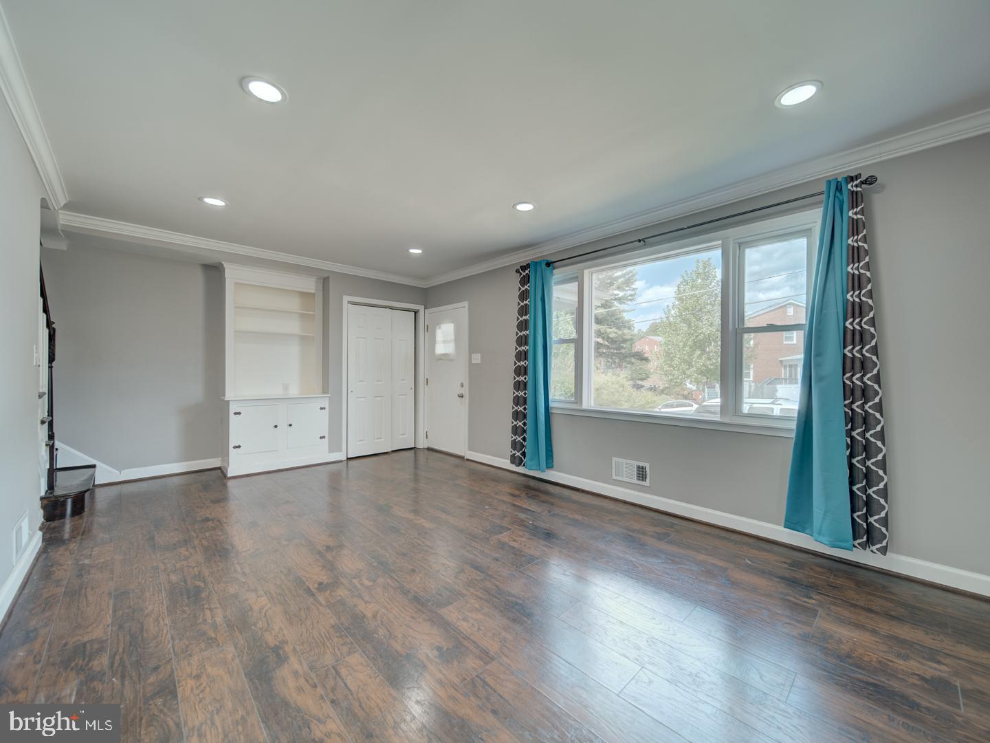 HILLCREST HEIGHTS - Residential