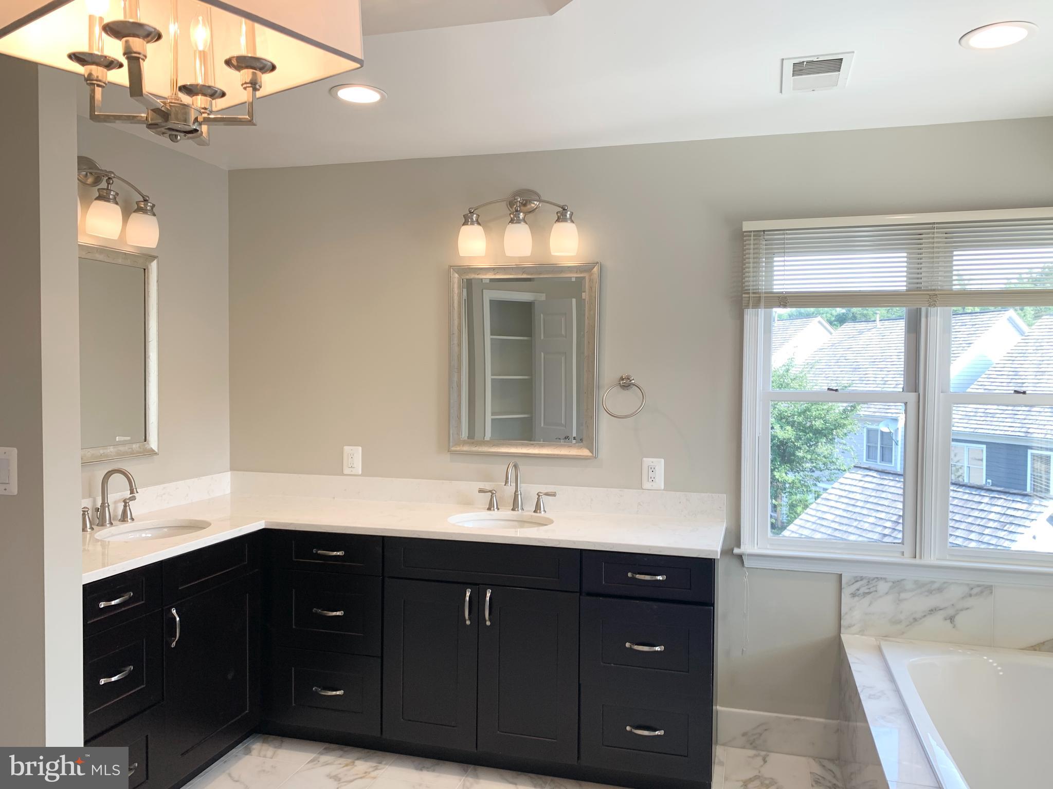 KENTLANDS - Residential Lease