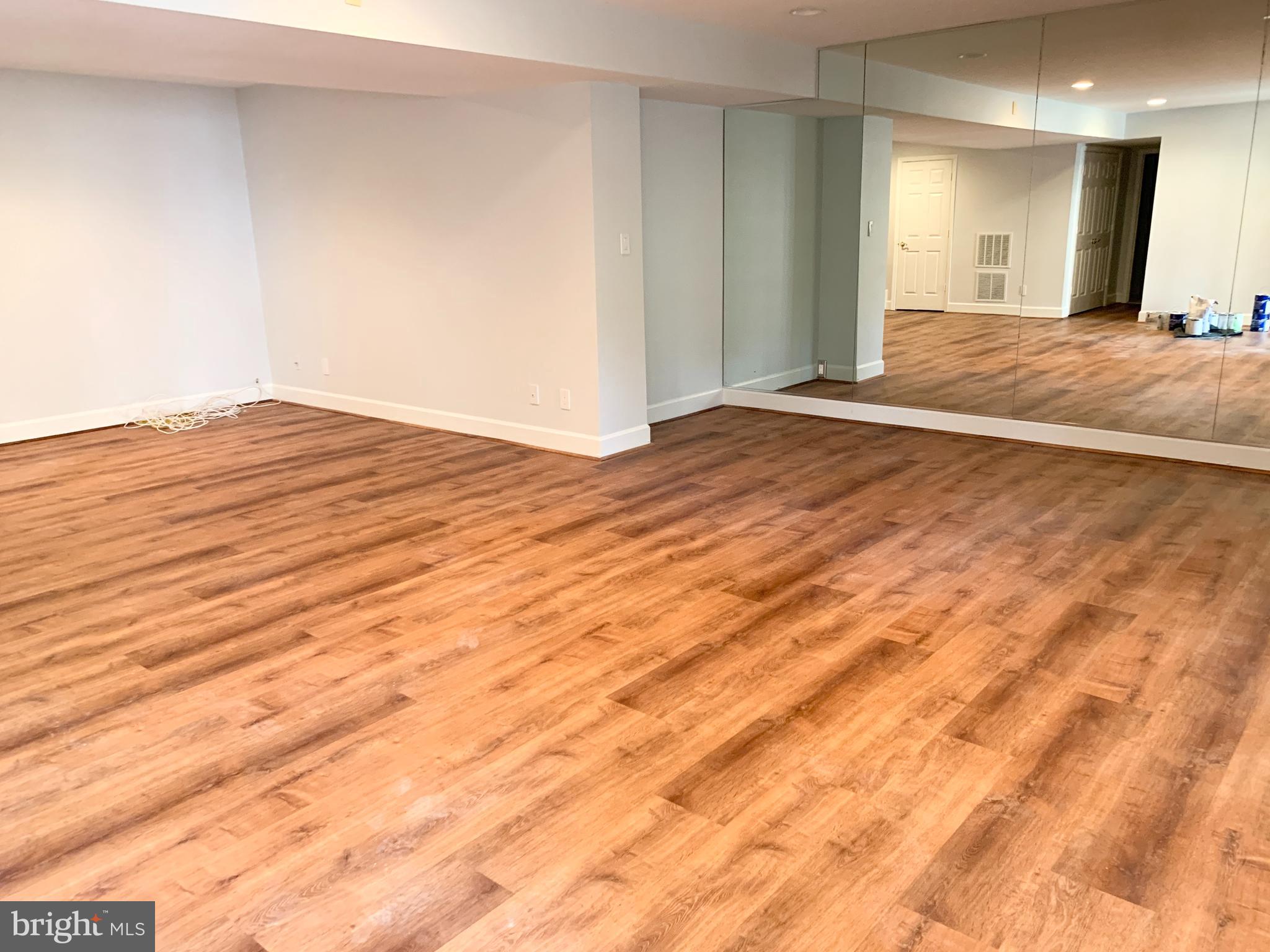 KENTLANDS - Residential Lease