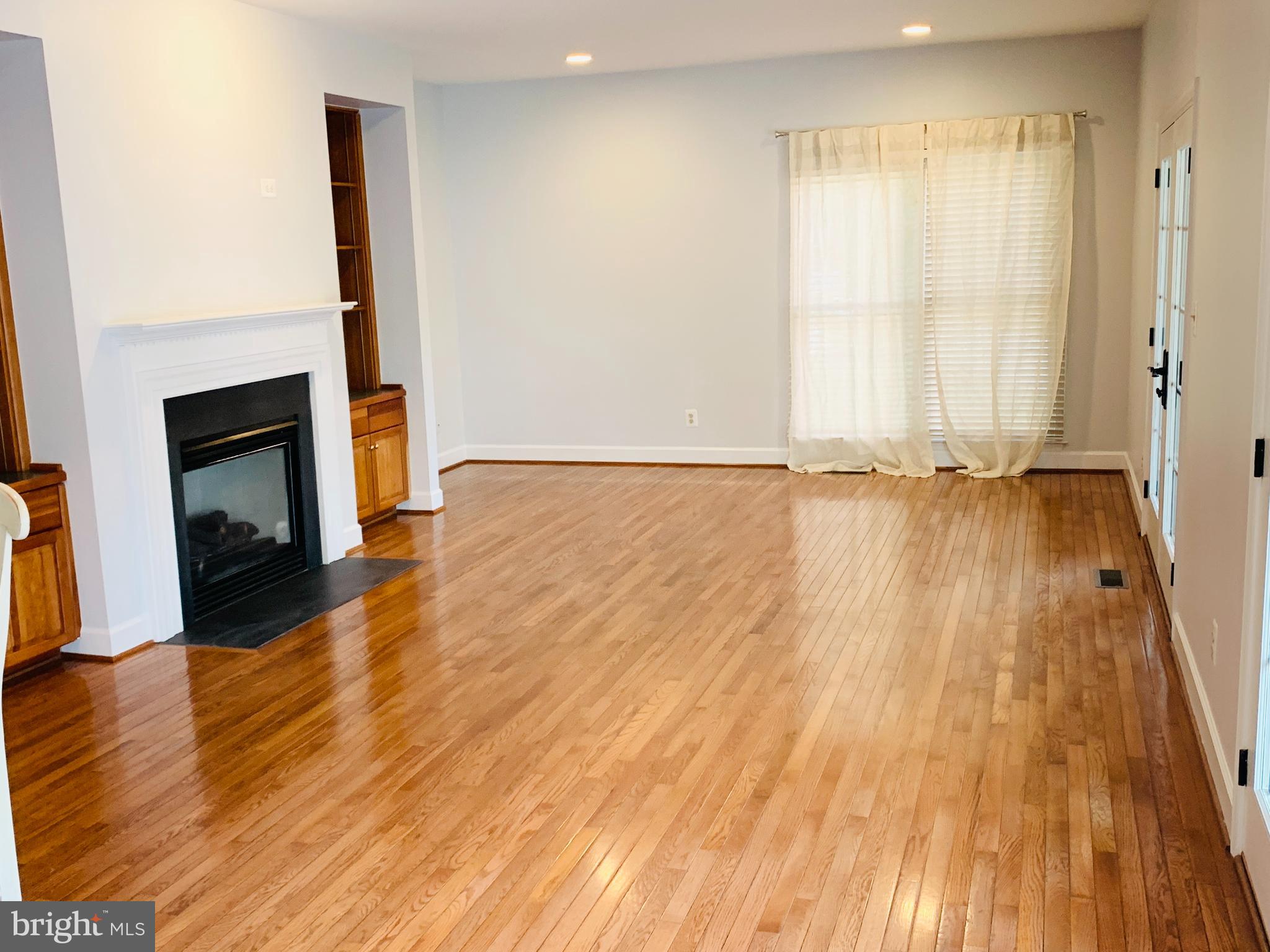 KENTLANDS - Residential Lease