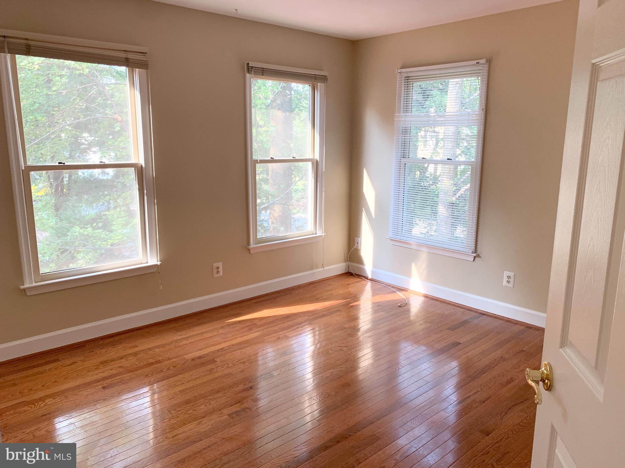 KENTLANDS - Residential Lease