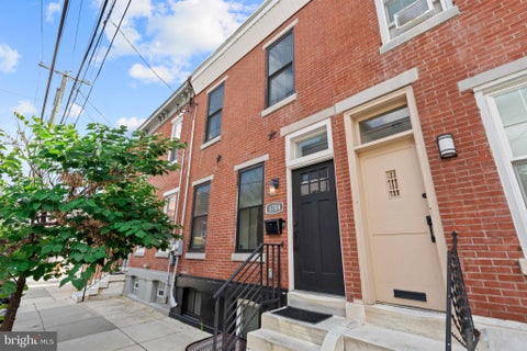 Townhouse For Sale - 1704 Reed Street<br/> PHILADELPHIA, PA 19146