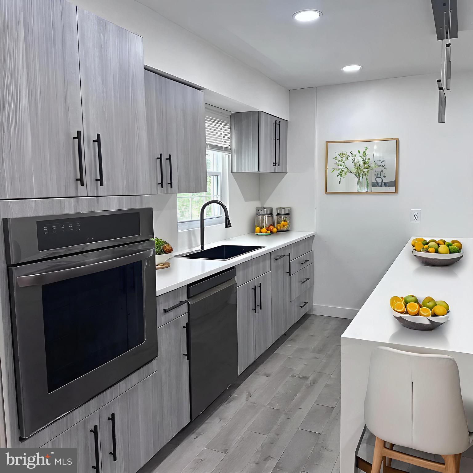 8908 EASTBOURNE LANE