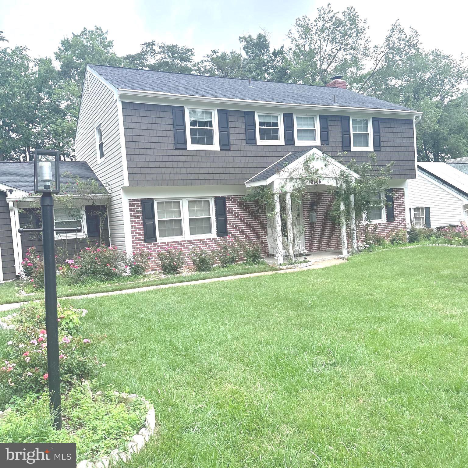8908 EASTBOURNE LANE