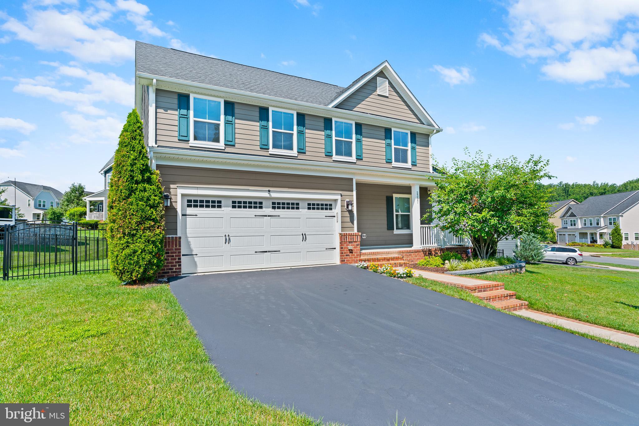 2307 SWEET PEPPERBRUSH LOOP