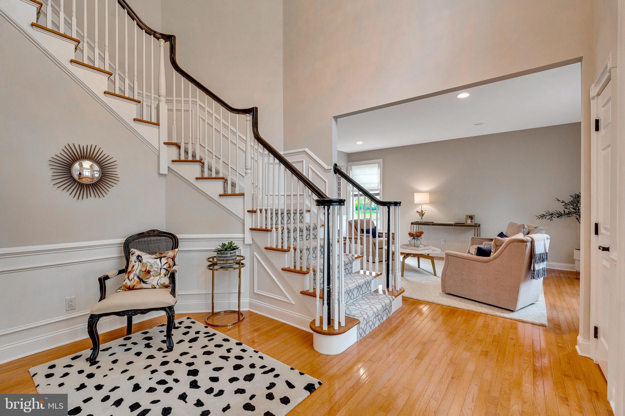 2765 HONEYSUCKLE LANE