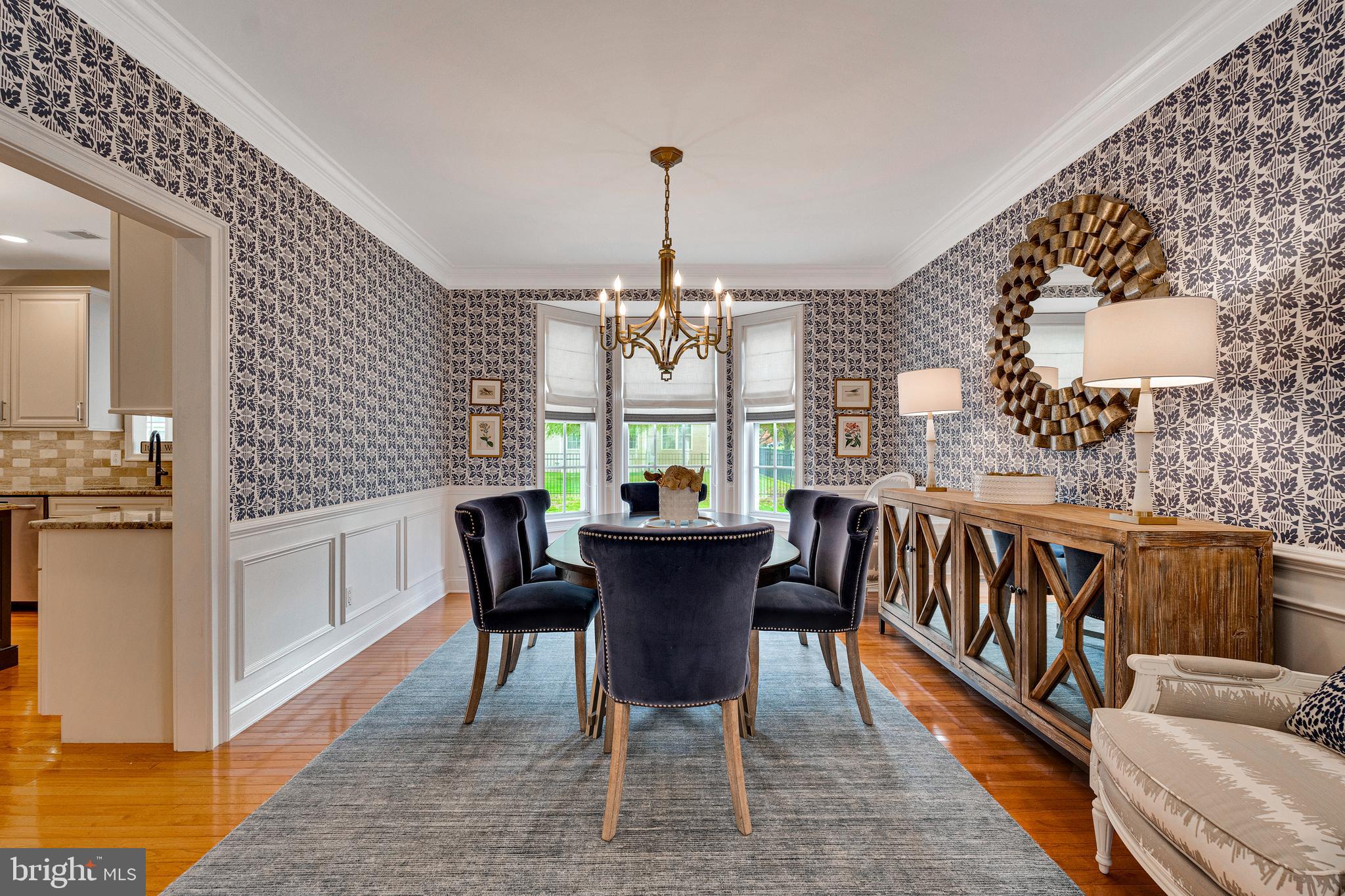 2765 HONEYSUCKLE LANE